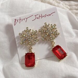 NWT Betsey Johnson Snowflake red crystal drop earrings
